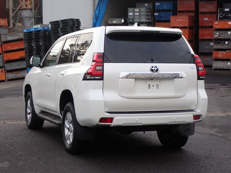 2023 Toyota Land Cruiser Prado 3BA-TRJ150W (UW-6a98d909920c5)[2]