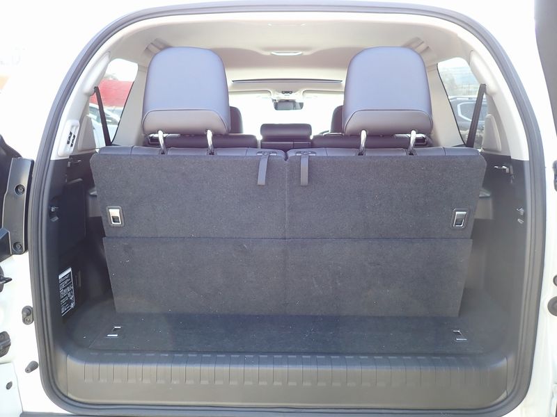 2023 Toyota Land Cruiser Prado 3BA-TRJ150W (UW-6a98d90a5fde0)[25]
