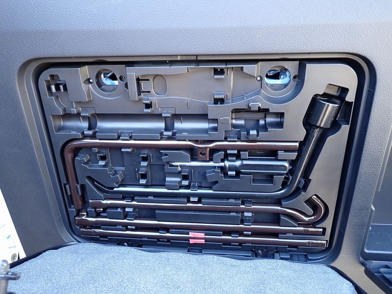 2023 Toyota Land Cruiser Prado 3BA-TRJ150W (UW-6a98d90a83ae2)[26]