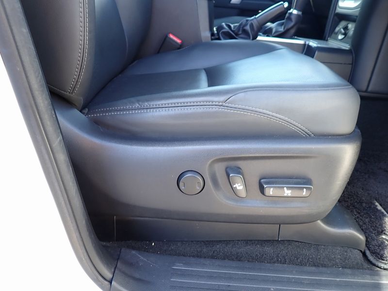 2023 Toyota Land Cruiser Prado 3BA-TRJ150W (UW-6a98d90bbaa70)[29]