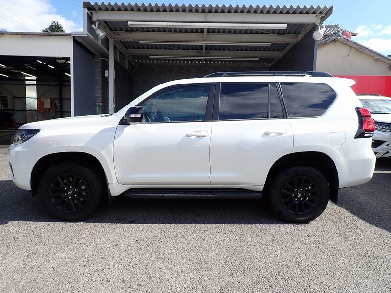 2023 Toyota Land Cruiser Prado 3BA-TRJ150W (UW-6a98d90bbaa70)[1]