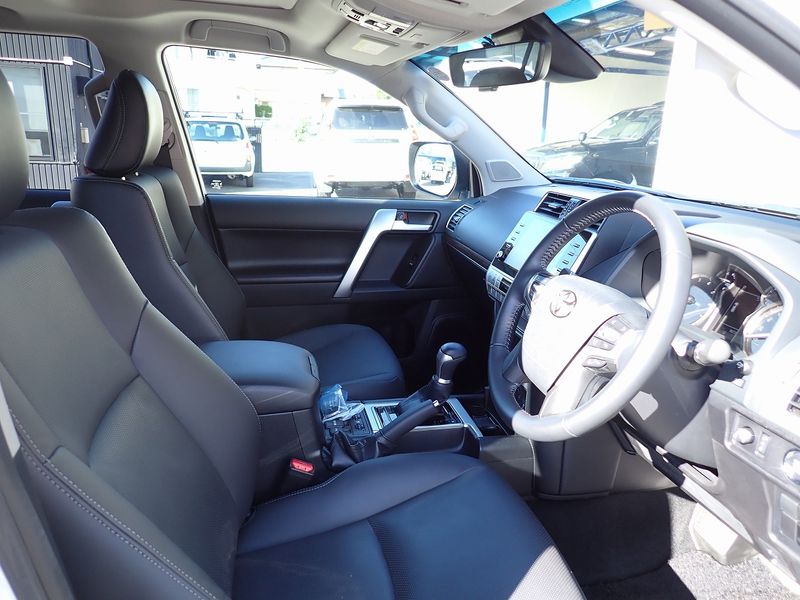 2023 Toyota Land Cruiser Prado 3BA-TRJ150W (UW-6a98d90cb0cb3)[21]