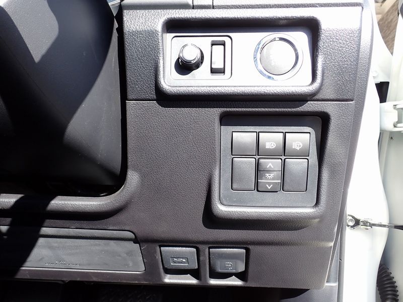 2023 Toyota Land Cruiser Prado 3BA-TRJ150W (UW-6a98d90cb0cb3)[30]