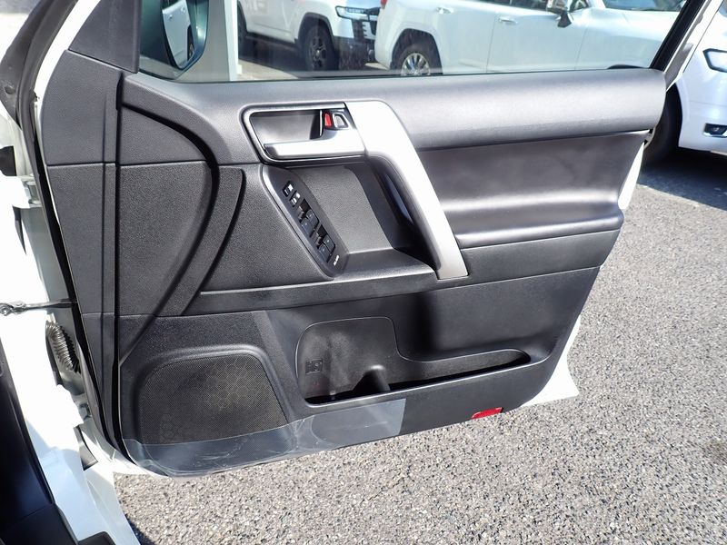 2023 Toyota Land Cruiser Prado 3BA-TRJ150W (UW-6a98d90cba394)[11]