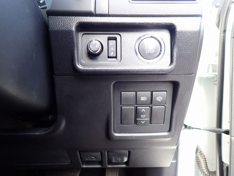2021 Toyota Land Cruiser Prado 3BA-TRJ150W (UW-6a98d90ecd6fe)[33]