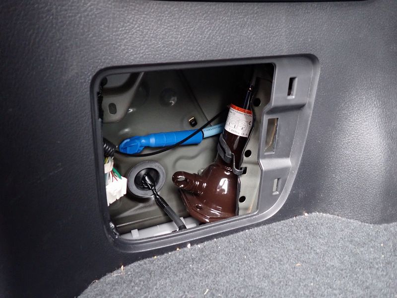 2021 Toyota Land Cruiser Prado 3BA-TRJ150W (UW-6a98d90f76359)[27]
