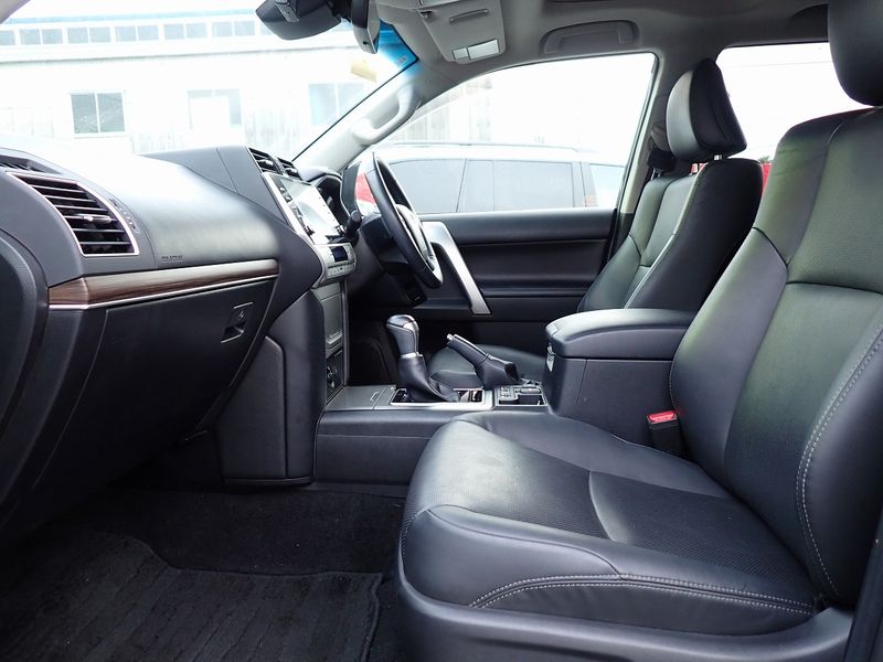 2021 Toyota Land Cruiser Prado 3BA-TRJ150W (UW-6a98d90f76359)[22]