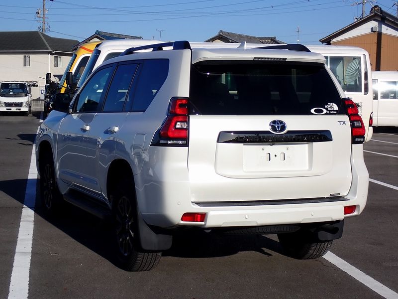 2022 Toyota Land Cruiser Prado 3BA-TRJ150W (UW-6a98d9112ba22)[2]