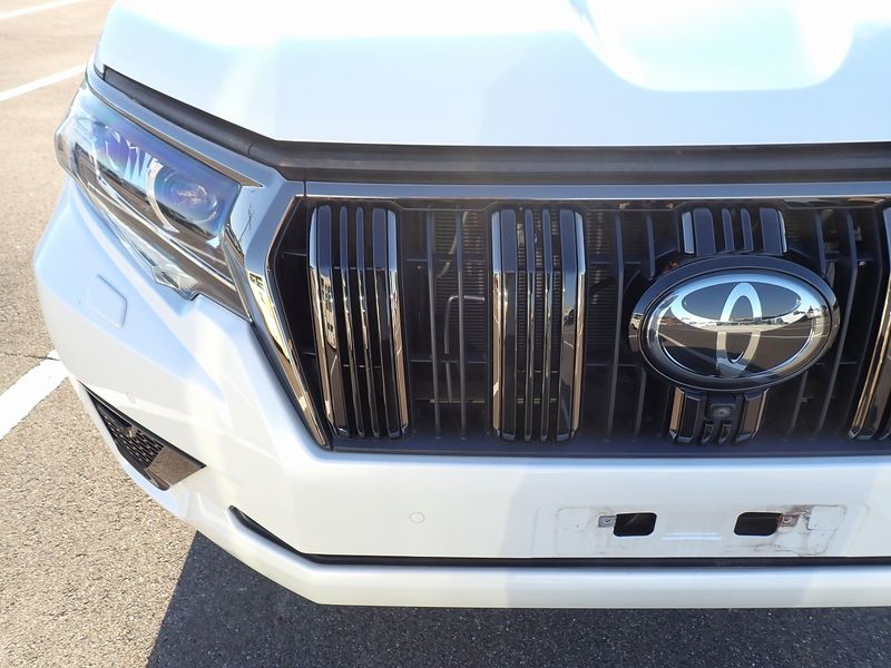 2022 Toyota Land Cruiser Prado 3BA-TRJ150W (UW-6a98d9112ba22)[43]