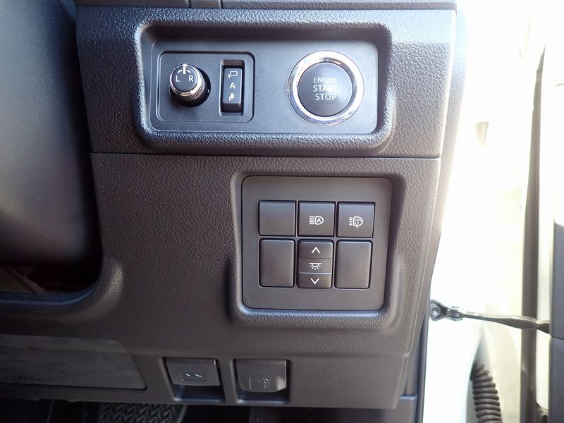 2022 Toyota Land Cruiser Prado 3BA-TRJ150W (UW-6a98d9112ba22)[34]