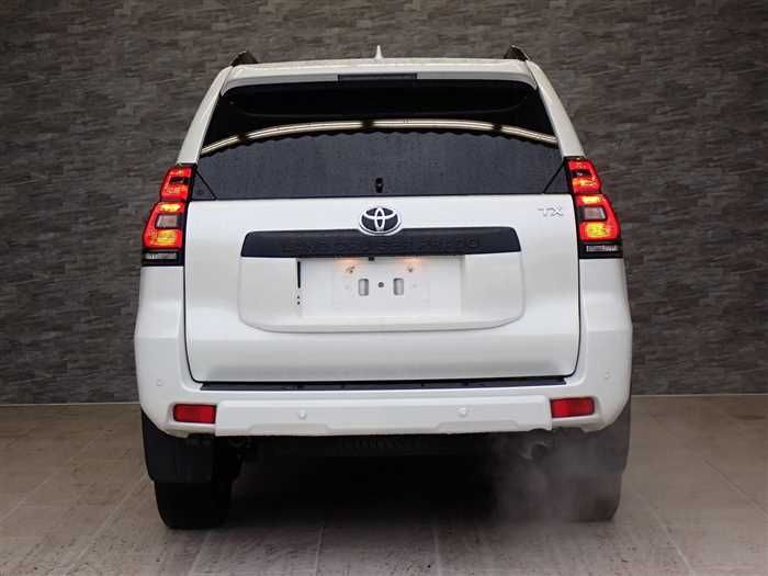 2022 Toyota Land Cruiser Prado 3BA-TRJ150W (UW-6a98d911c55c3)[3]
