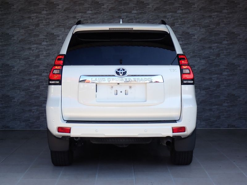 2022 Toyota Land Cruiser Prado 3BA-TRJ150W (UW-6a98d912810ab)[3]