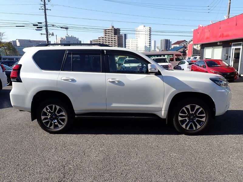 2022 Toyota Land Cruiser Prado 3BA-TRJ150W (UW-6a98d912810ab)[5]