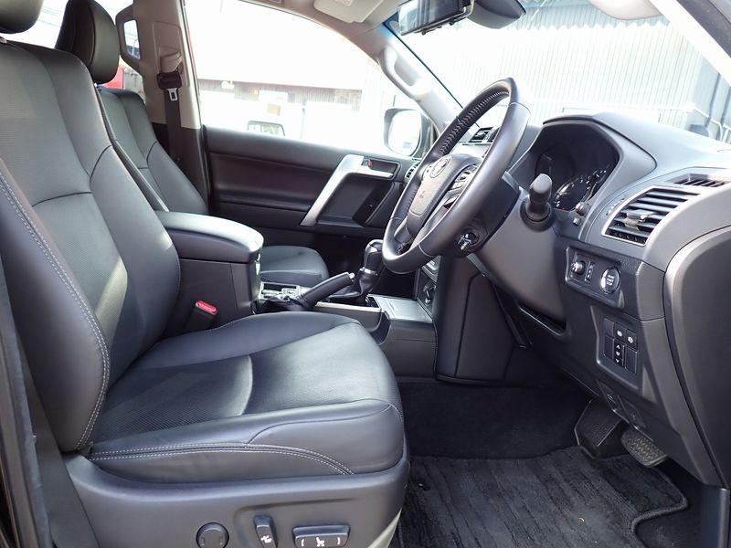 2022 Toyota Land Cruiser Prado 3BA-TRJ150W (UW-6a98d913a92c5)[21]