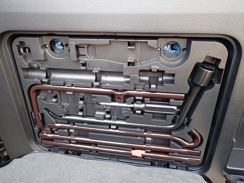 2022 Toyota Land Cruiser Prado 3BA-TRJ150W (UW-6a98d913a92c5)[26]