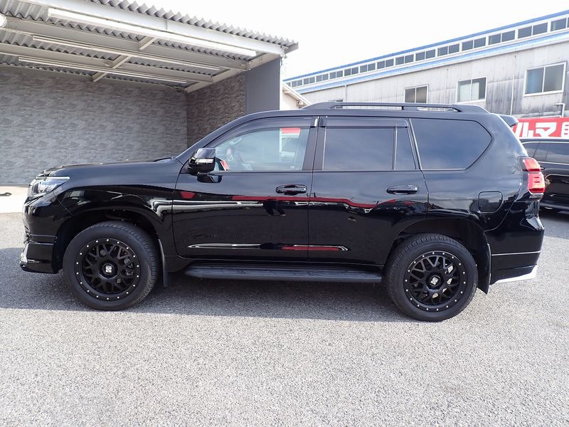 2022 Toyota Land Cruiser Prado 3BA-TRJ150W (UW-6a98d913a92c5)[1]