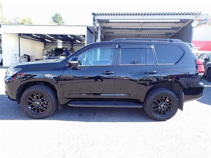 2022 Toyota Land Cruiser Prado 3BA-TRJ150W (UW-6a98d913e273e)[1]