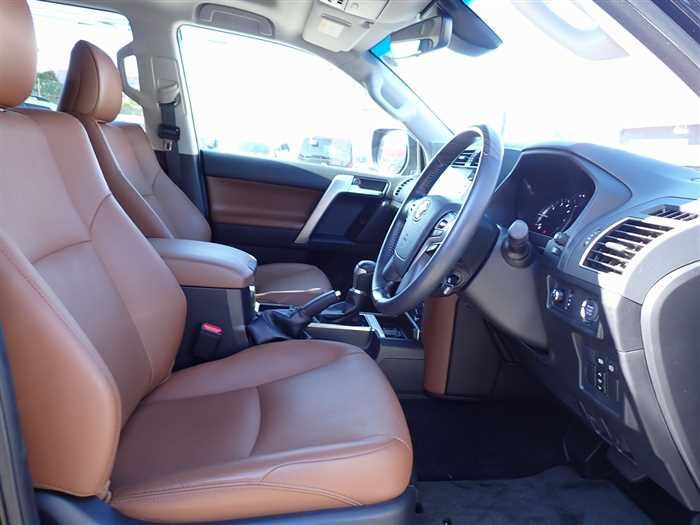 2022 Toyota Land Cruiser Prado 3BA-TRJ150W (UW-6a98d913e273e)[11]