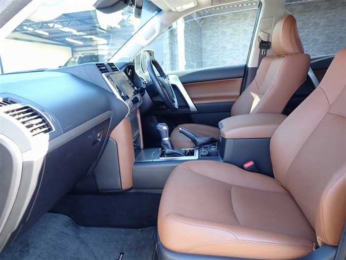 2022 Toyota Land Cruiser Prado 3BA-TRJ150W (UW-6a98d913e273e)[12]