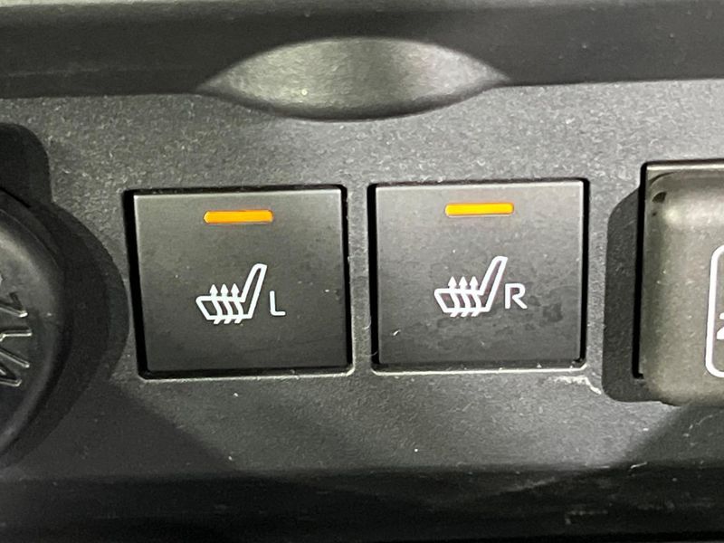 2019 Daihatsu Rocky 5BA-A200S (UW-6a98e37e089b8)[15]