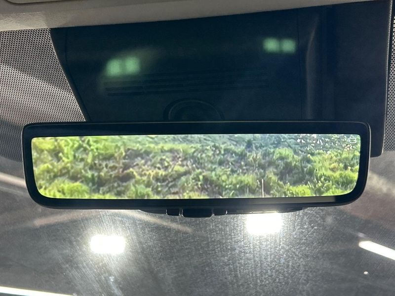 2025 Toyota Alphard Hybrid 6AA-AAHH40W (UW-6a98e39841ef0)[18]
