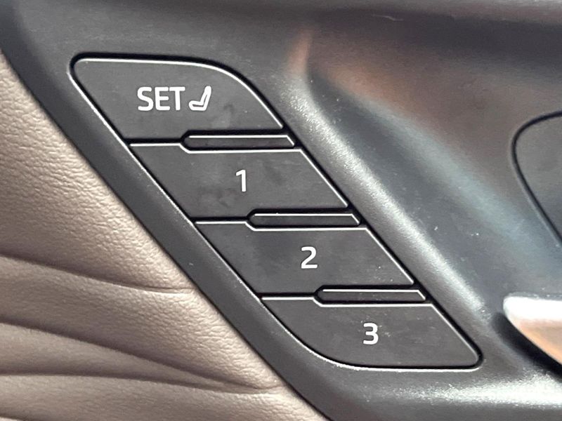 2024 Toyota Vellfire Hybrid 6AA-AAHH40W (UW-6a98e39a4d184)[26]