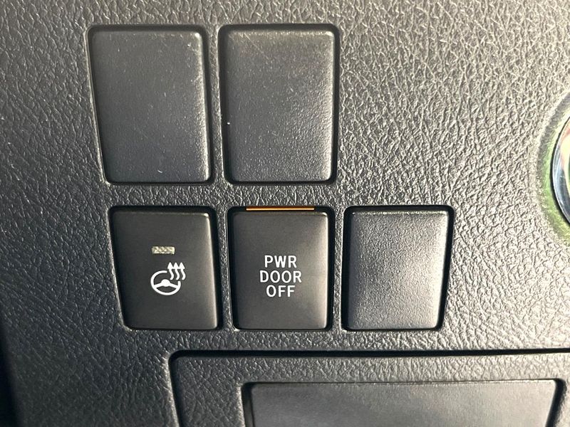 2015 Toyota Vellfire DBA-AGH30W (UW-6a98e3a9d1c4f)[21]