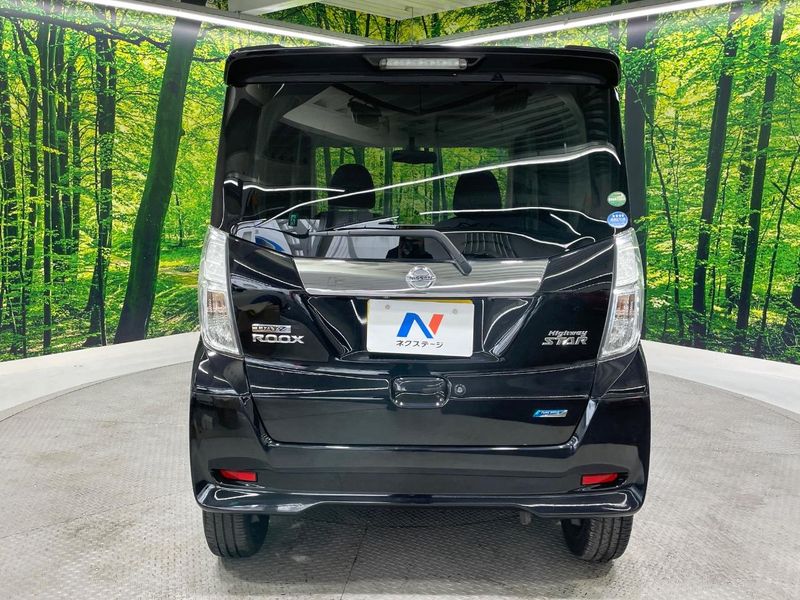 2016 Nissan DAYZ ROOX DBA-B21A (UW-6a98e407e5d8e)[18]