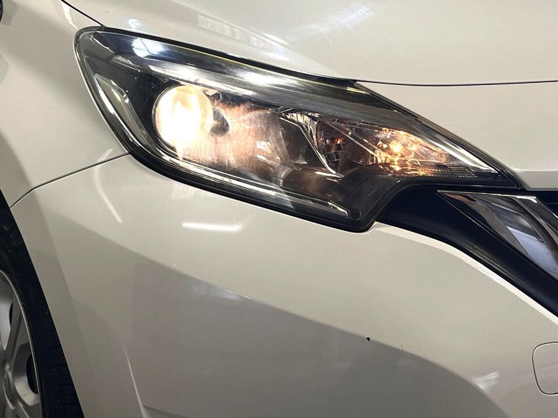 2018 Nissan Note DBA-E12 (UW-6a98e46d25469)[14]