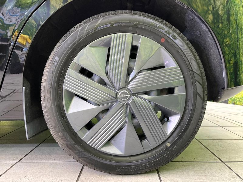 2021 Nissan Note 6AA-E13 (UW-6a98e46fb38a7)[9]