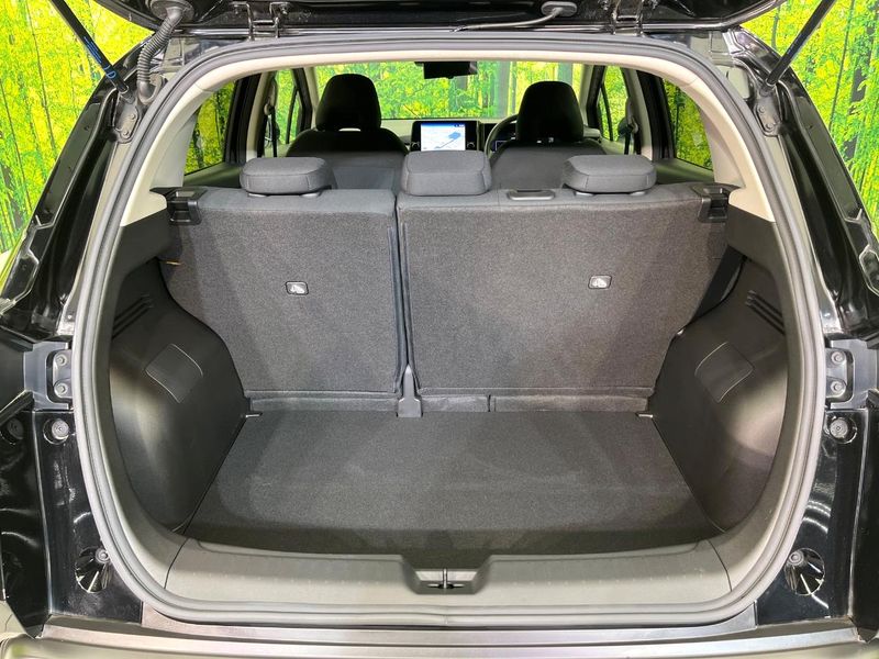 2021 Nissan Note 6AA-E13 (UW-6a98e46fb38a7)[21]