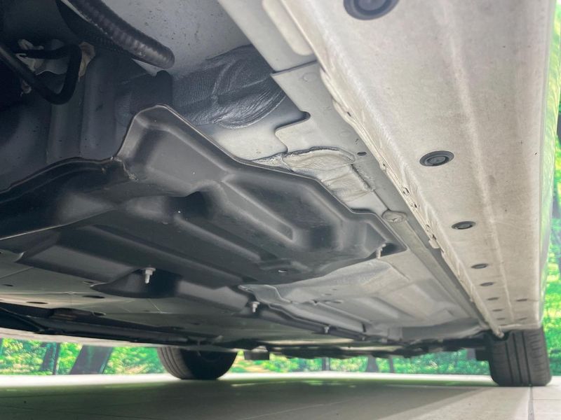 2021 Nissan Note 6AA-E13 (UW-6a98e470b3837)[17]