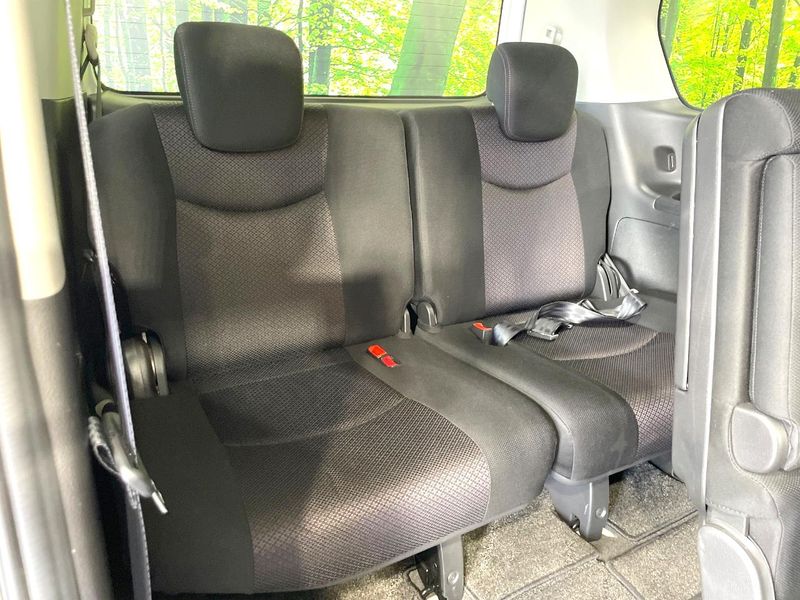 2011 Nissan Serena DBA-FC26 (UW-6a98e4748add4)[19]
