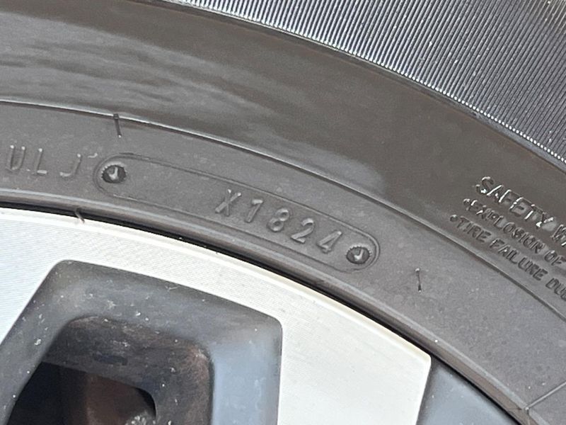 2024 Toyota Land Cruiser 70 3DA-GDJ76W (UW-6a98e4934d34e)[7]