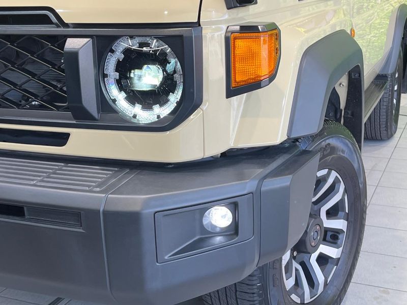 2024 Toyota Land Cruiser 70 3DA-GDJ76W (UW-6a98e4934d34e)[12]