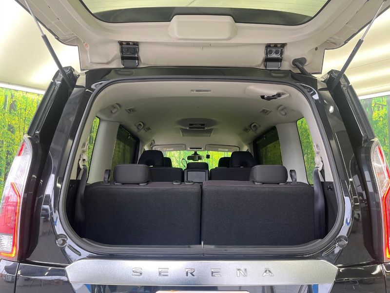 2016 Nissan Serena DAA-GFC27 (UW-6a98e49481ac2)[22]