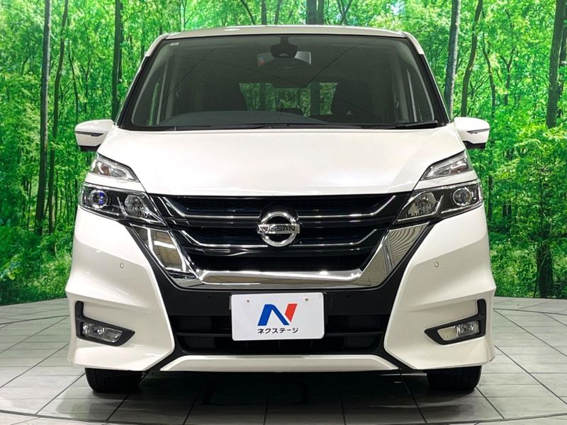 2017 Nissan Serena DAA-GFC27 (UW-6a98e499bb31b)[5]