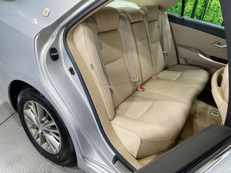 2010 Toyota Crown DBA-GRS200 (UW-6a98e4b926eb0)[24]