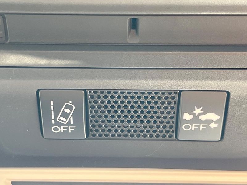 2017 Subaru XV DBA-GT7 (UW-6a98e4c138873)[23]