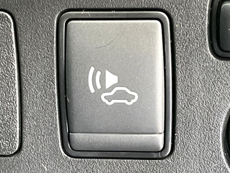 2020 Nissan Note DAA-HE12 (UW-6a98e4db56e52)[28]