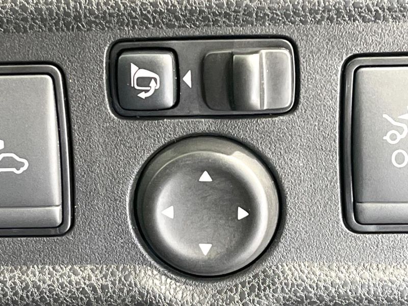 2020 Nissan Note DAA-HE12 (UW-6a98e4db56e52)[29]