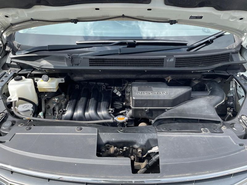 2016 Nissan Serena DAA-HFC26 (UW-6a98e4ec0c3b1)[5]