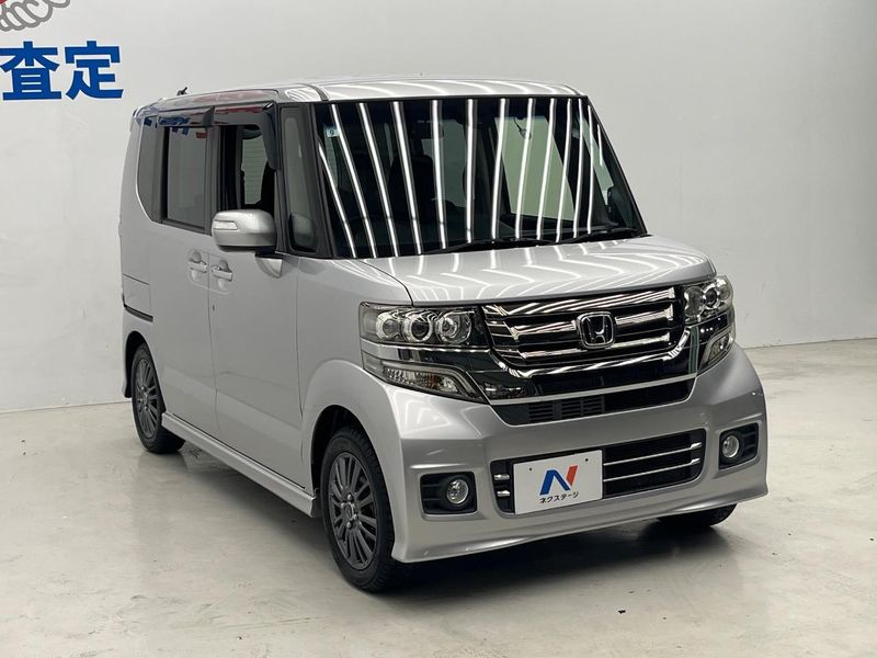 2015 Honda N-BOX CUSTOM DBA-JF1 (UW-6a98e517f1fc9)[15]