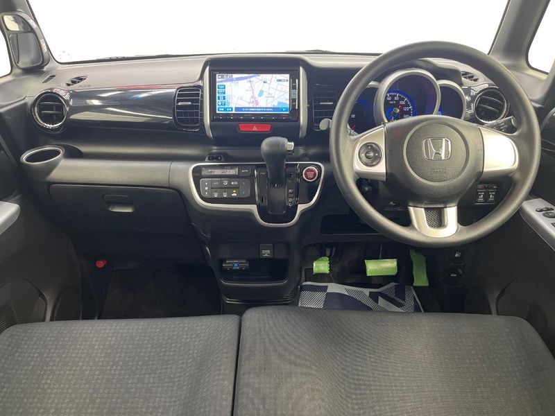 2015 Honda N-BOX CUSTOM DBA-JF1 (UW-6a98e517f1fc9)[25]