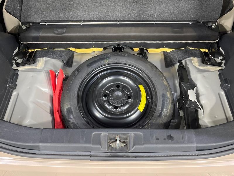 2011 Daihatsu Mira Cocoa DBA-L685S (UW-6a98e5a13b66e)[6]