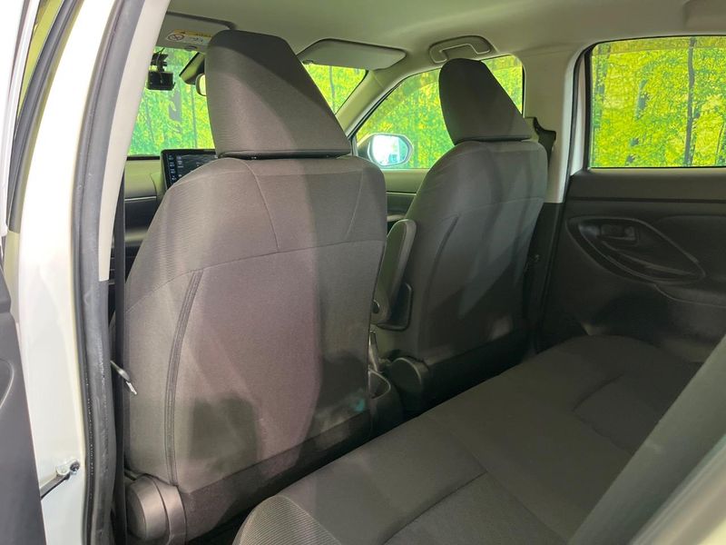 2021 Toyota Yaris Cross 6AA-MXPJ10 (UW-6a98e699a02a3)[10]