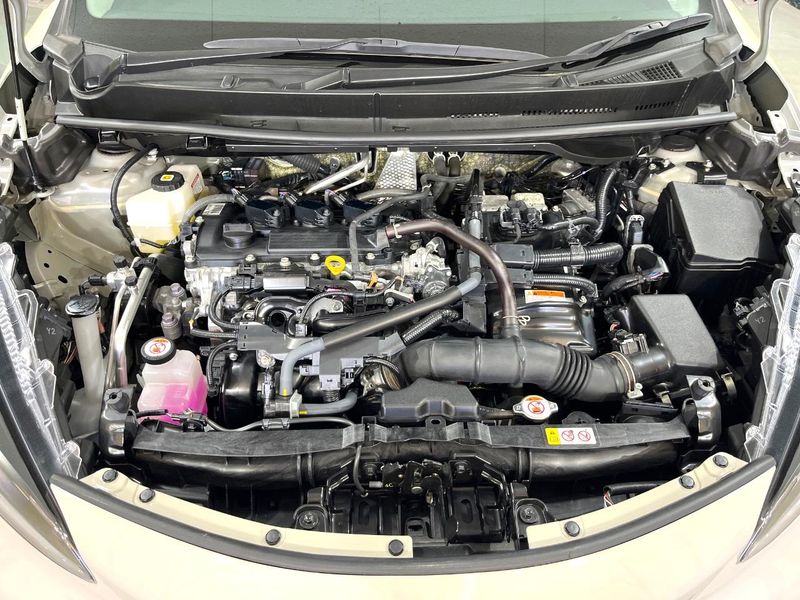 2023 Toyota Aqua 6AA-MXPK11 (UW-6a98e6a52526c)[4]