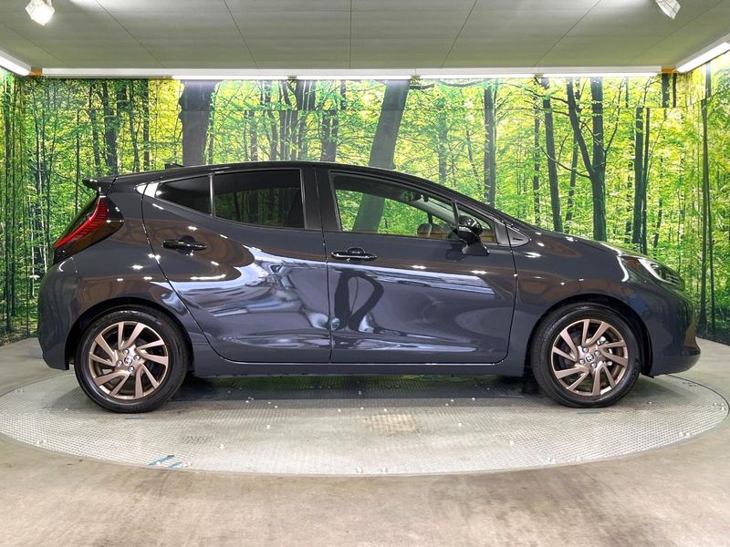 2024 Toyota Aqua 6AA-MXPK11 (UW-6a98e6a79f8a8)[20]
