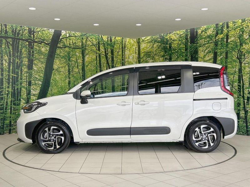 2023 Toyota Sienta 6AA-MXPL10G (UW-6a98e6ac3b426)[9]