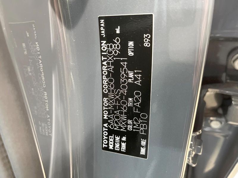 2023 Toyota Prius 6AA-MXWH60 (UW-6a98e6c606522)[1]